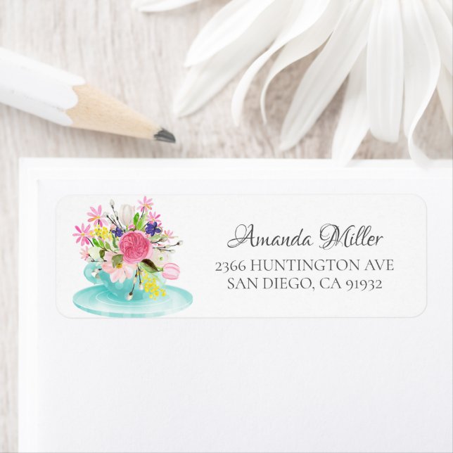 Étiquette d'adresse de retour de la mariée Floral  (En situation)