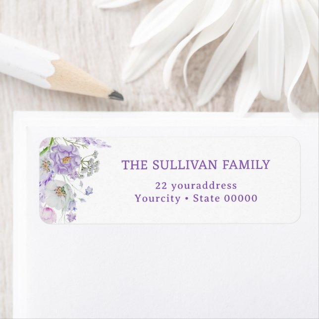 Étiquette d'adresse de retour des fleurs Lilac (En situation)