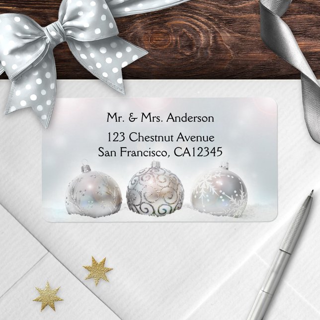 Étiquette de adresse de Noël (Elegant Christmas address label featuring sparkling lights on Christmas baubles -  mailings or gifts)