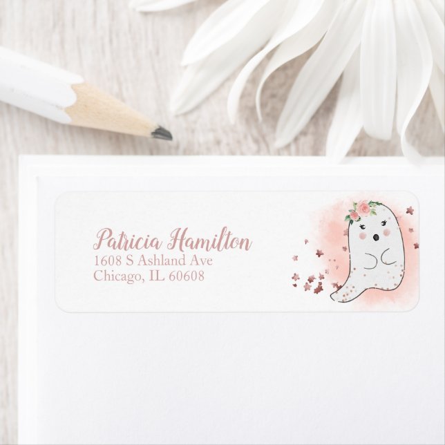 Étiquette de Baby Shower Halloween pour Bébé Fantô (En situation)