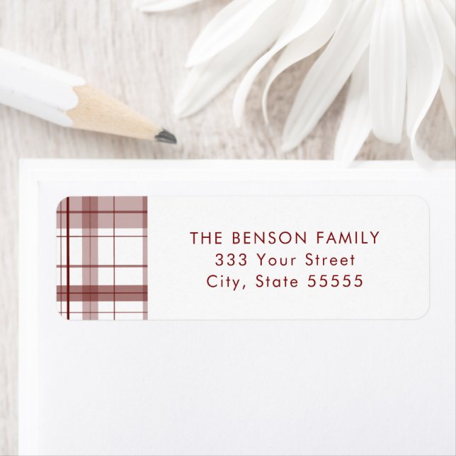 Étiquette de retour blanc rouge plaid (En situation)