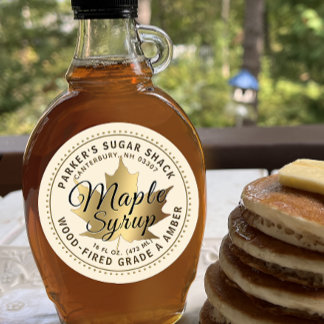 Étiquette de sirop d'érable au bois avec feuille d