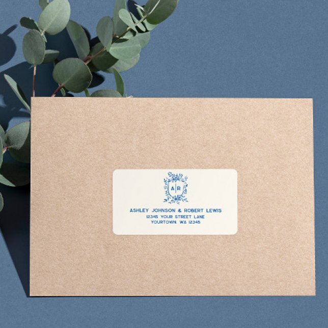 Étiquette French Blue Monogram Crest Wedding RSVP Address (Créateur téléchargé)