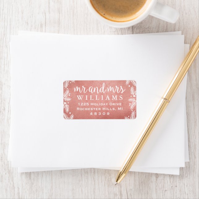Étiquette M. et Mme Monogram Rose Gold Holiday Adresse (En situation)