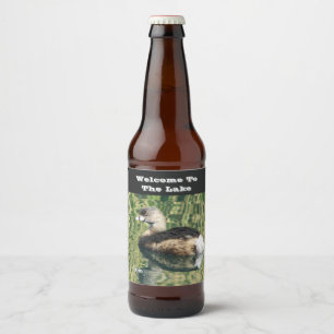 Étiquette Pour Bouteilles De Bière Bienvenue À L'Invité De Réflexion D'Eau Du Lac Gre