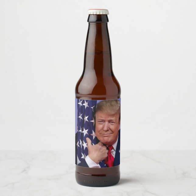 Étiquette Pour Bouteilles De Bière Le président Trump accablé le drapeau (Devant)