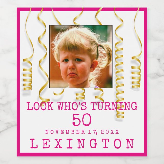 Étiquette Pour Bouteilles De Vin 50e anniversaire fille de fête avec photo Sélectio (Étiquettes simples)