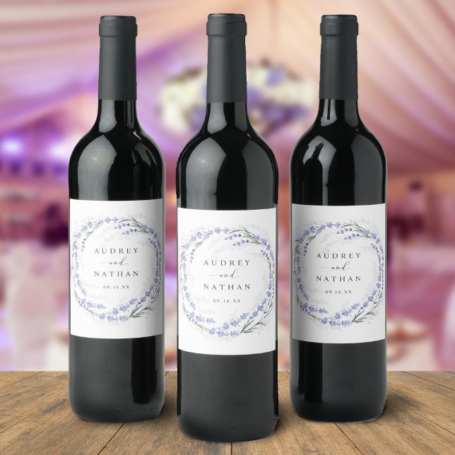 Étiquette Pour Bouteilles De Vin Élégant Mariage de couronnes violettes Lavande Aqu (Elegant Watercolor Lavender Purple Wreath Wedding Wine Label)