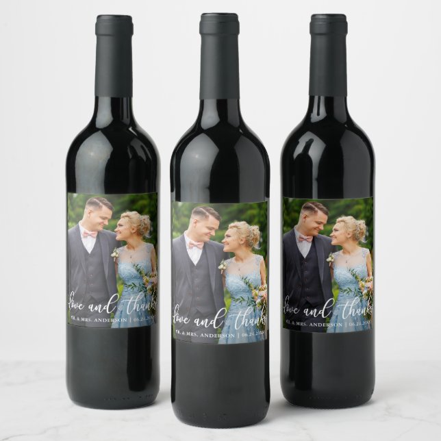 Étiquette Pour Bouteilles De Vin Élégant Script Mariage Love and Thanks Photo (Bouteilles)
