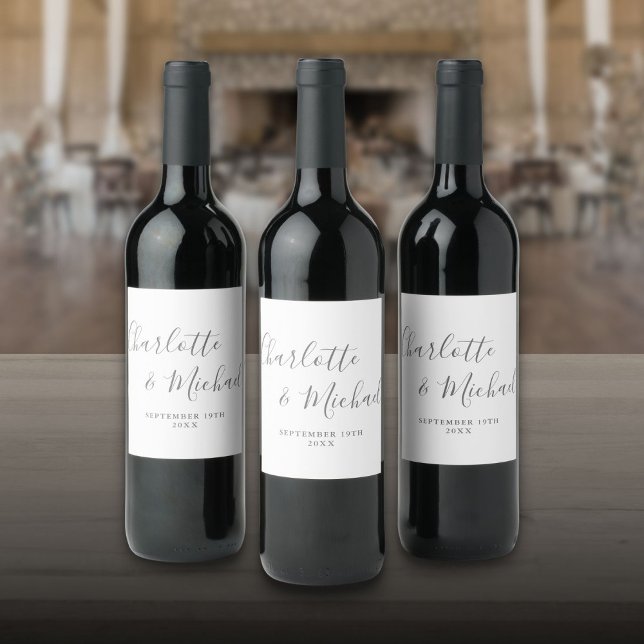 Étiquette Pour Bouteilles De Vin Élégant Script Signature Gris Et Mariage Blanc (Elegant Signature Script Gray And White Wedding Wine Label)