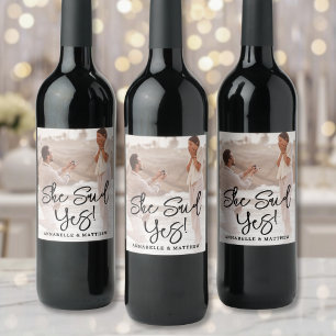 Étiquette Pour Bouteilles De Vin Elle a Dit Oui Photo de Fiançailles