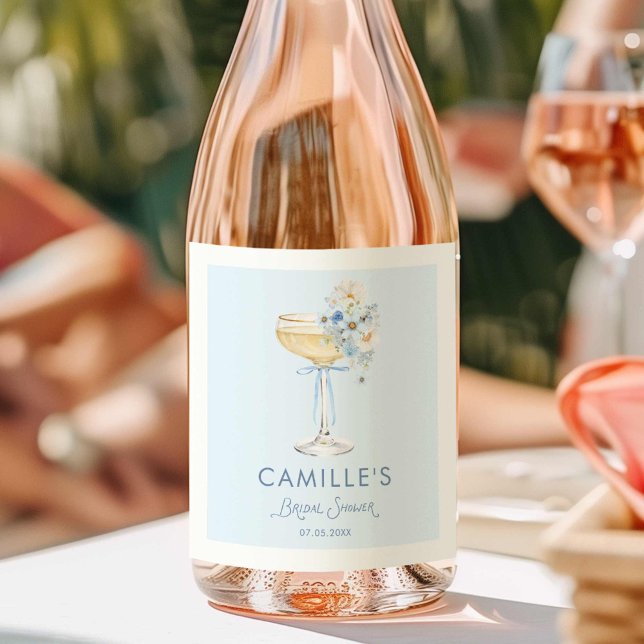 Étiquette Pour Bouteilles De Vin Étiquette de bouteille de vin avec nœud floral ble (Blue Bubbly Bridal Brunch Wine Label )