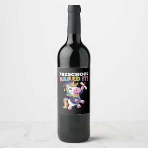 Étiquette Pour Bouteilles De Vin Le préscolaire l'a cloué Unicorn Graduation Cap