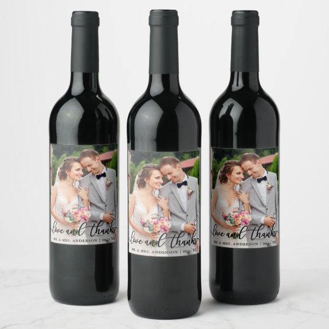 Étiquette Pour Bouteilles De Vin Mariage Elegant Script Love and Thanks Photo (Bouteilles)