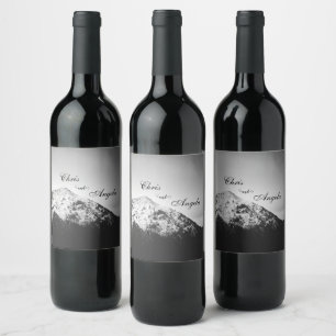 Étiquette Pour Bouteilles De Vin Mariage noir et blanc sous les montagnes