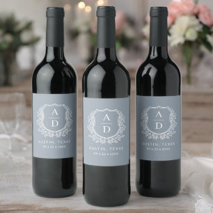 Étiquette Pour Bouteilles De Vin Monogramme bleu foncé Mariage Floral Crest