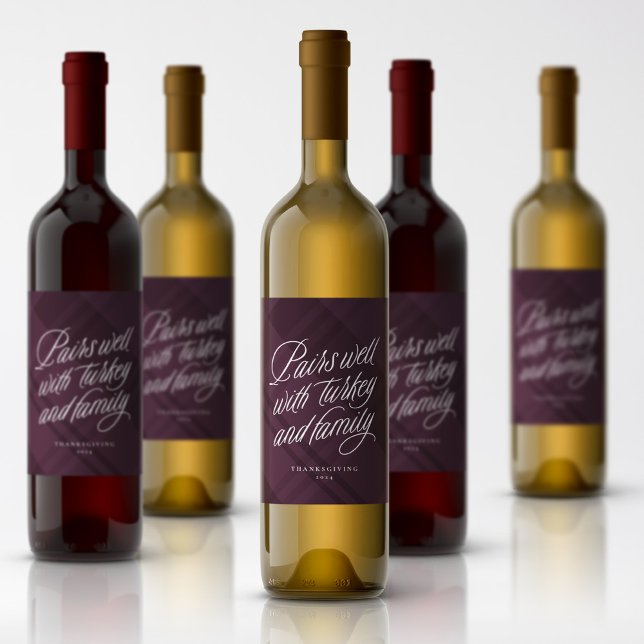 Étiquette Pour Bouteilles De Vin Paires bien avec drôle plaid violet Thanksgiving (Créateur téléchargé)