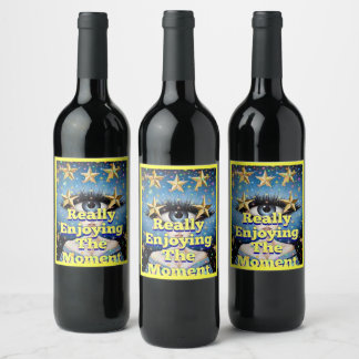 ÉTIQUETTE POUR BOUTEILLES DE VIN PROFITANT VRAIMENT DU MOMENT