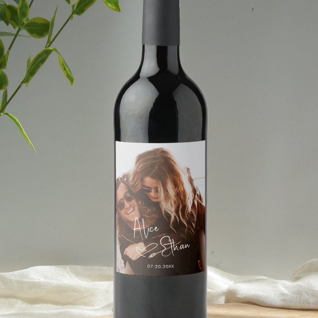 Étiquette Pour Bouteilles De Vin Script Signature Mariage de photos du coeur (Créateur téléchargé)