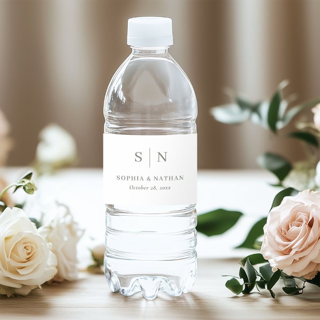 Étiquette Pour Bouteilles D'eau Blanc et Sage minimes et chic | Mariage monogramme (Créateur téléchargé)