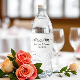 Étiquette Pour Bouteilles D'eau Coeur de calligraphie moderne M. et Mme Mariage