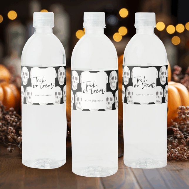 Étiquette Pour Bouteilles D'eau Effrayer Scull Trick ou traitement | Parti Hallowe (Créateur téléchargé)
