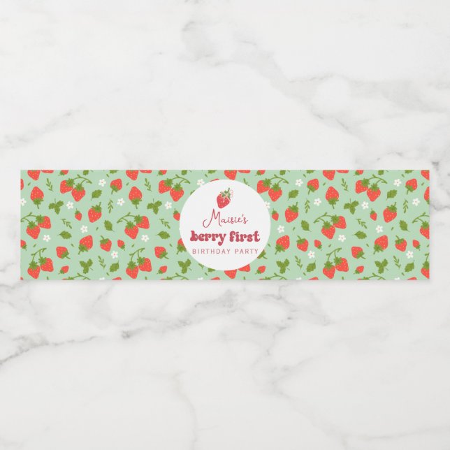 Étiquette Pour Bouteilles D'eau Fraise Berry Première fête d'anniversaire (Étiquettes simples)
