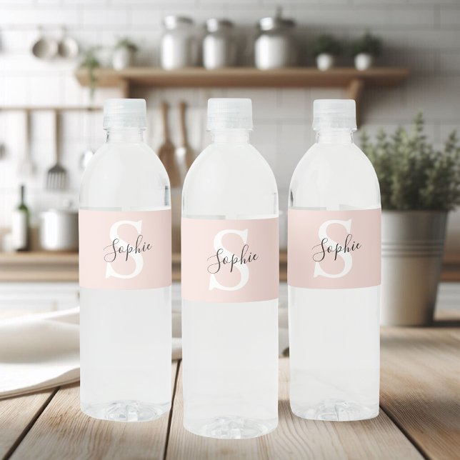 Étiquette Pour Bouteilles D'eau Nom personnalisé moderne Monogram Pastel Rose (Créateur téléchargé)
