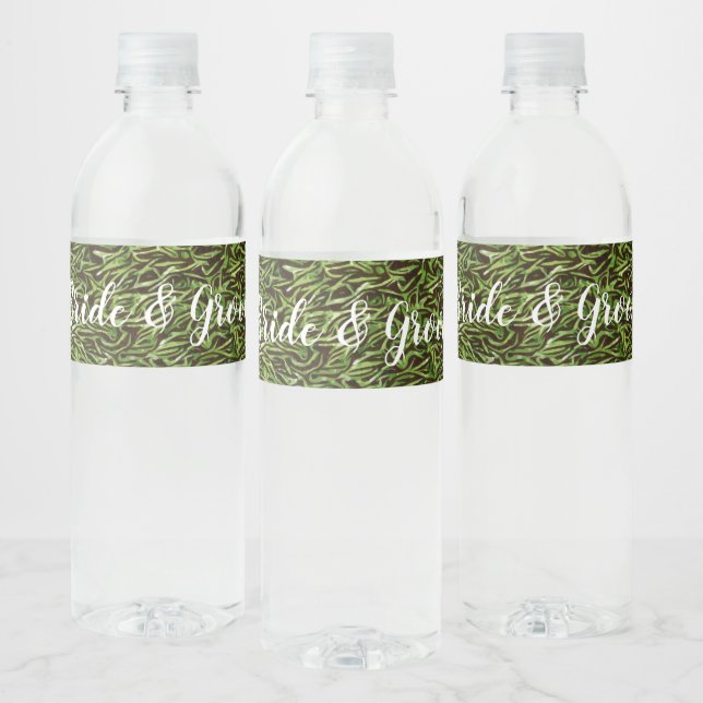 Étiquette Pour Bouteilles D'eau Pelouse verte avec nom sur l'herbe (Bouteilles)
