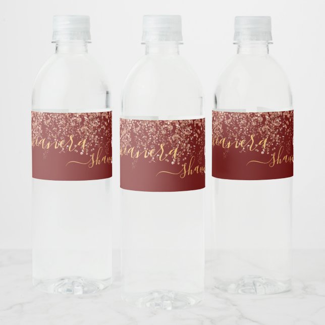 Étiquette Pour Bouteilles D'eau Rose Goldy et Burgundy Monogramme Pailleté (Bouteilles)