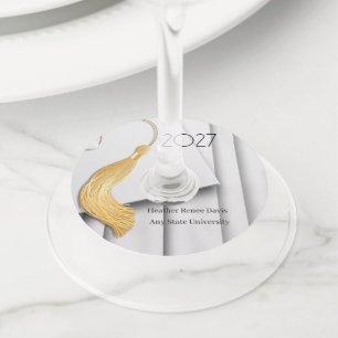Étiquette Pour Verre De Vin Balise Casquette blanc et gobelet avec verre de vi