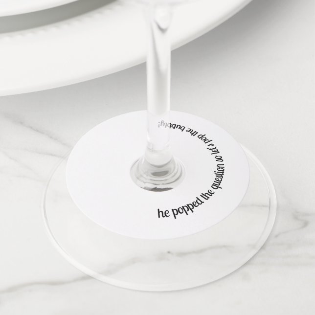 Étiquette Pour Verre De Vin Soirée d'engagement de mariage personnalisée (De près)