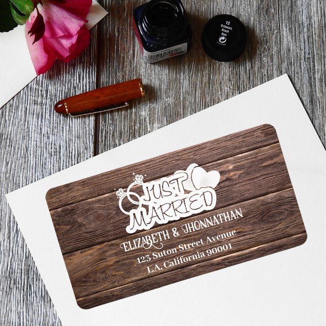 Étiquette Rustic Wood vient de se marier Mariages de typogra (Créateur téléchargé)
