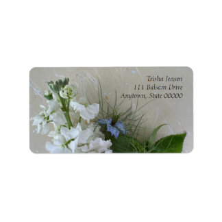 Étiquette Stock blanc avec fleurs de nigella