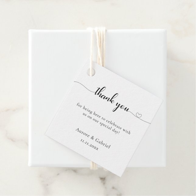 Étiquettes Cadeau Amour Coeur Moderne Élégant Mariage noir et blanc (En situation)