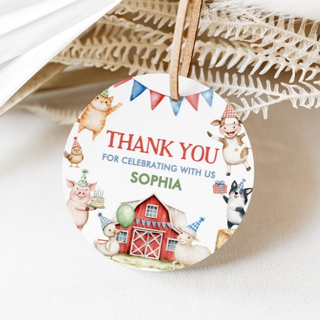 Étiquettes Cadeau Animaux de ferme Barnyard fête d'anniversaire rond (Farm Animals Red Barnyard Birthday Party Round Favor Tags)