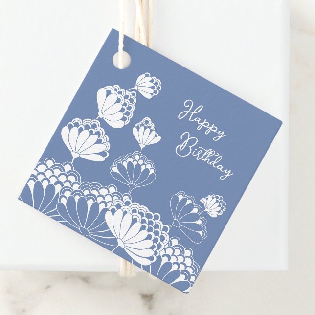 Étiquettes Cadeau Anniversaire Belle fleurs blanches soufflant vent  (Créateur téléchargé)