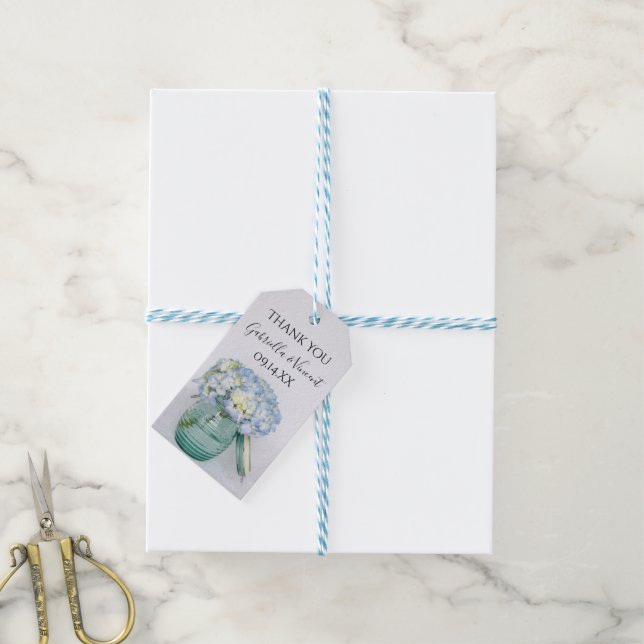 Étiquettes-cadeau Balise Blue Hydrangeas in Blue Jar Vase Wedding Fa (Avec de laficelle)