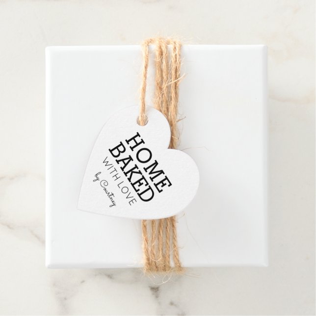 Étiquettes Cadeau Balise simple et rustique Maison cuite avec amour  (En situation)