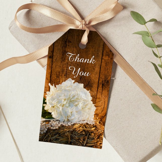 Étiquettes-cadeau Balises de mariage blanc Hydrangea et Grange Wood  (Créateur téléchargé)