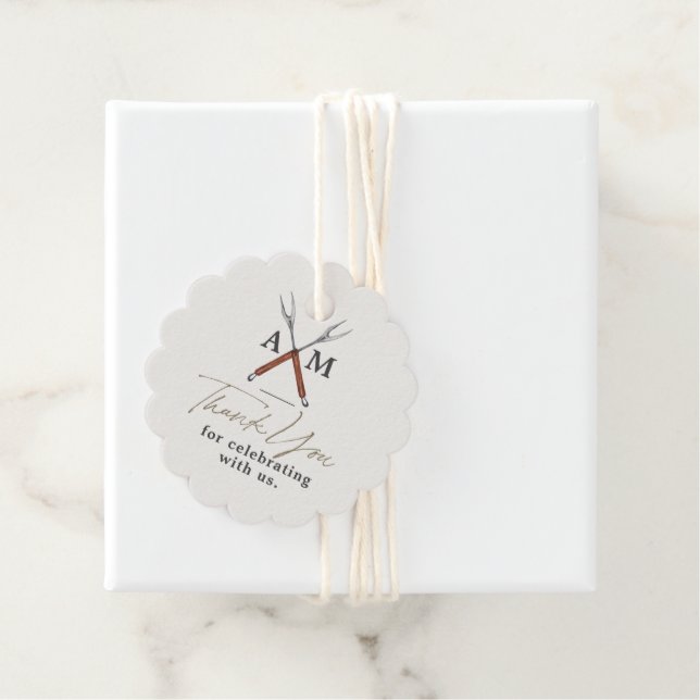 Étiquettes Cadeau BBQ de fiançailles Monogramme (En situation)