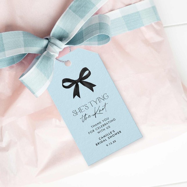 Étiquettes-cadeau Bleu Elle noue la Fête des mariées de la ceinture (Blue She's Tying the Knot Favor Tag)
