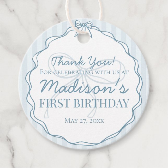 Étiquettes Cadeau Blue Coquette Bow Pastel rayé Anniversaire (Devant)