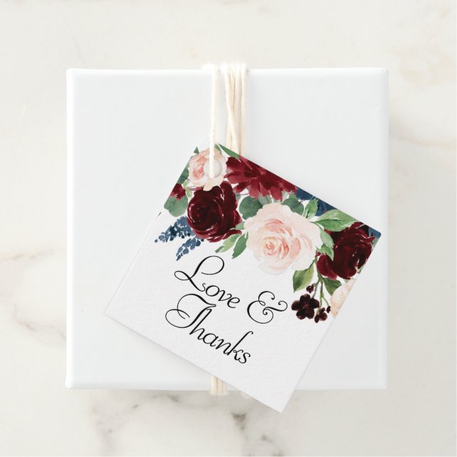 Étiquettes Cadeau Boho Bloom | Burgundy Rouge et Merci bleu marine (En situation)