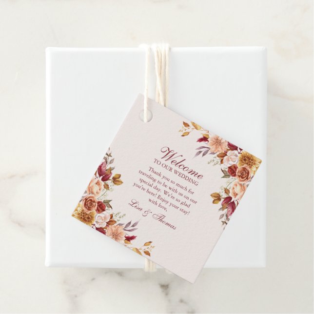 Étiquettes Cadeau Boho Moderne Burange Terracotta Mariage Floral (En situation)