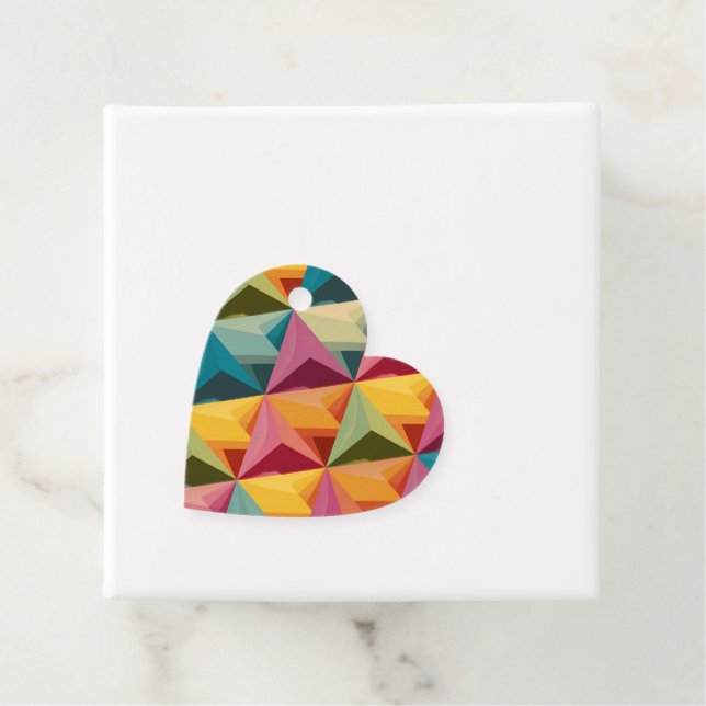 Étiquettes Cadeau Bold Geometric Triangle Pattern  (En situation)