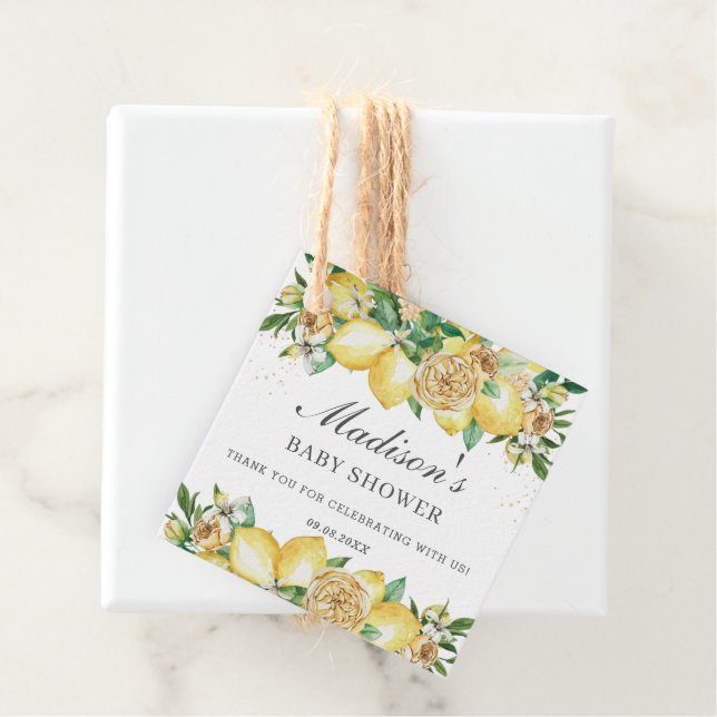 Étiquettes Cadeau Chic Lemon Floral Baby shower Merci (En situation)