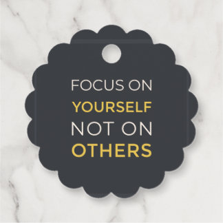 Étiquettes Cadeau Concentrez-vous sur les balises de faveur