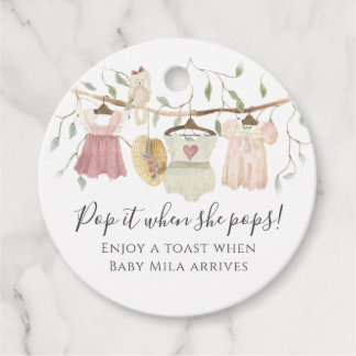 Étiquettes Cadeau Cottagecore Vêtements Roses Robe Fille Baby shower