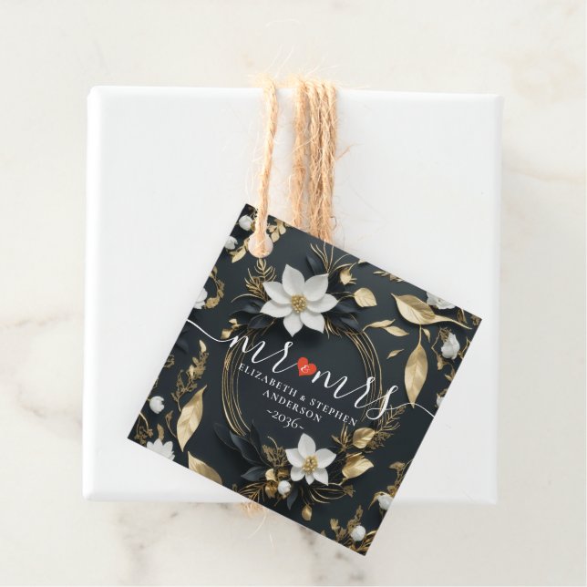 Étiquettes Cadeau Couronne florale de mariage élégante noire blanche (En situation)